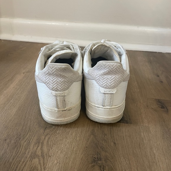 Nike Air Force 1 - Picture 3 of 5